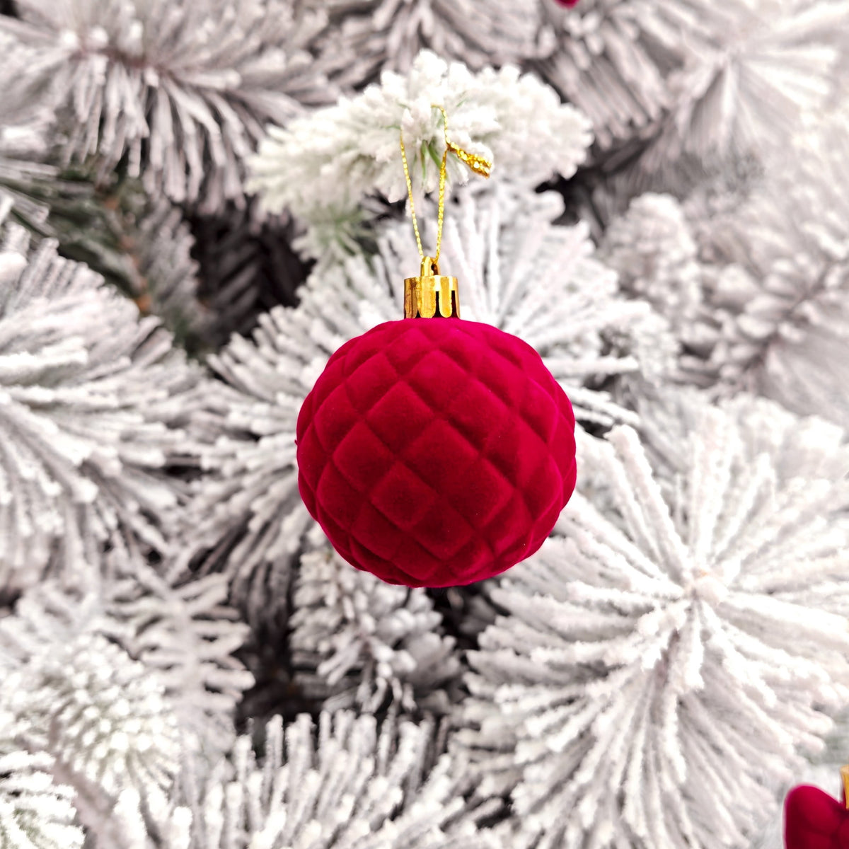 Sddec 32PCS Christmas Balls Ornaments, Dark Red Flocked Fabric, Hanging Strings, 5 styles, for Xmas Tree Wedding Holiday Party Home Decor