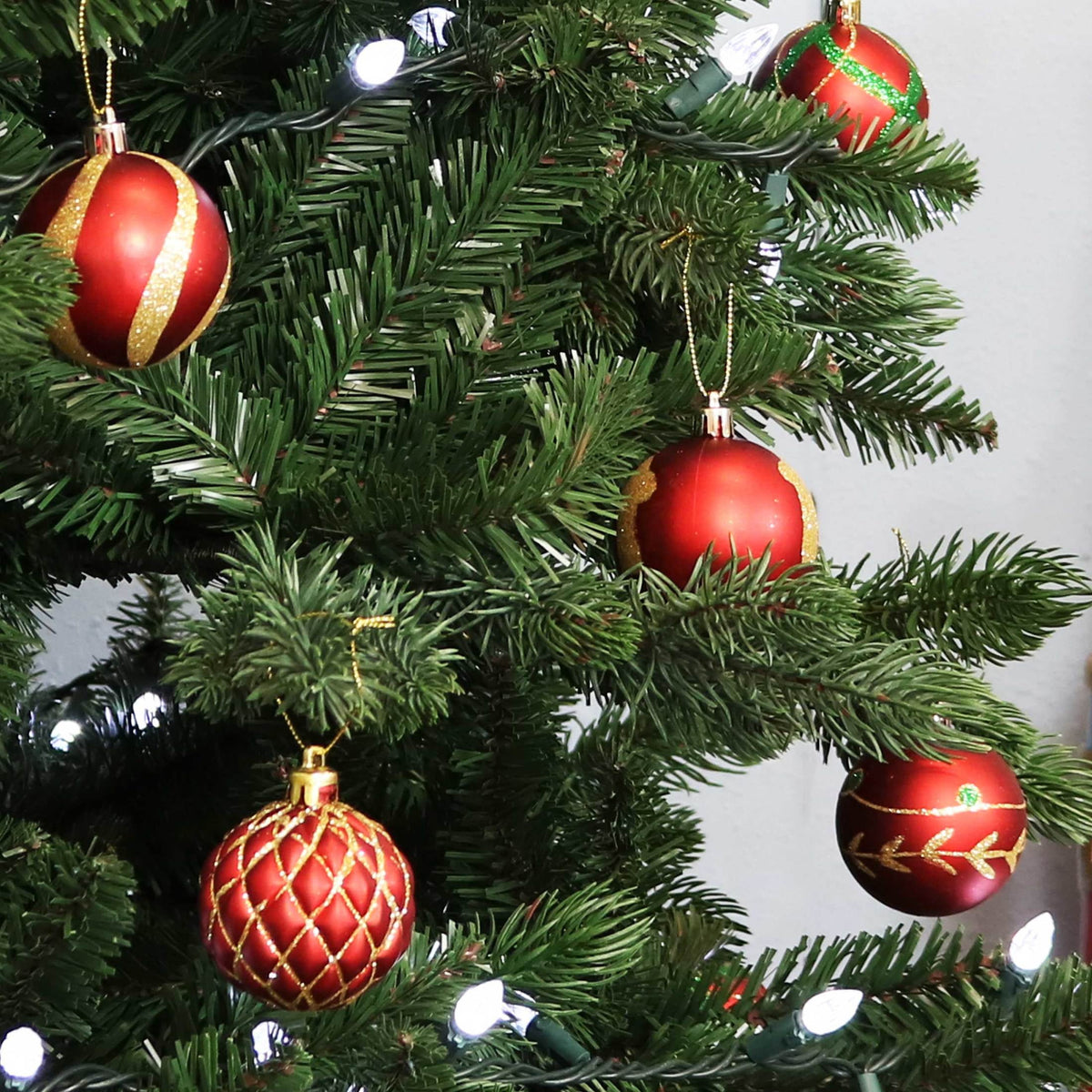 Sunnydaze Holiday Glitter Red/Gold Plastic Christmas Ornament Balls, 30 Count